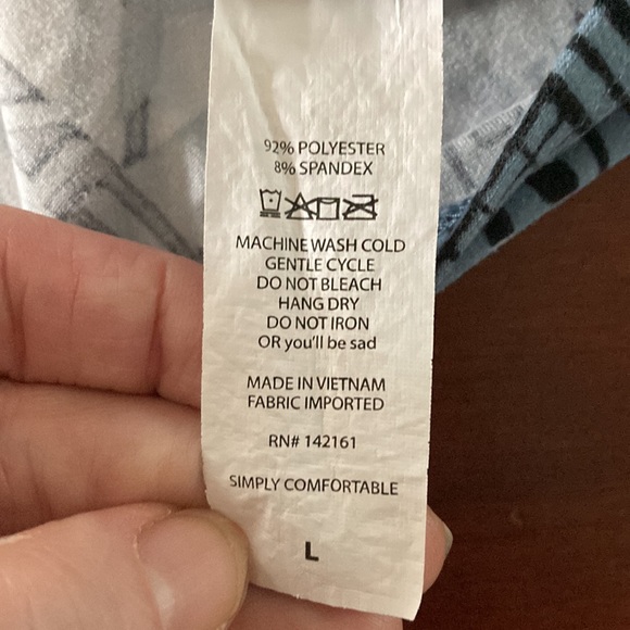 LuLaRoe Large L top blue black soft - Picture 6 of 6